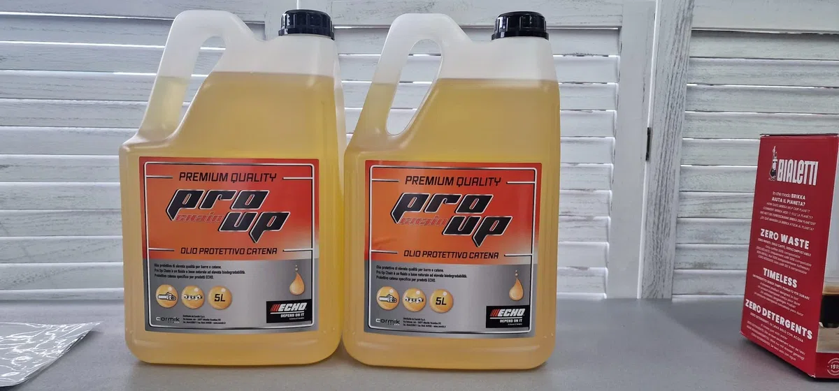 Echo Pro Up - Aceite para cadena de motosierra biodegradable de 2 x 5 litros (10 l)