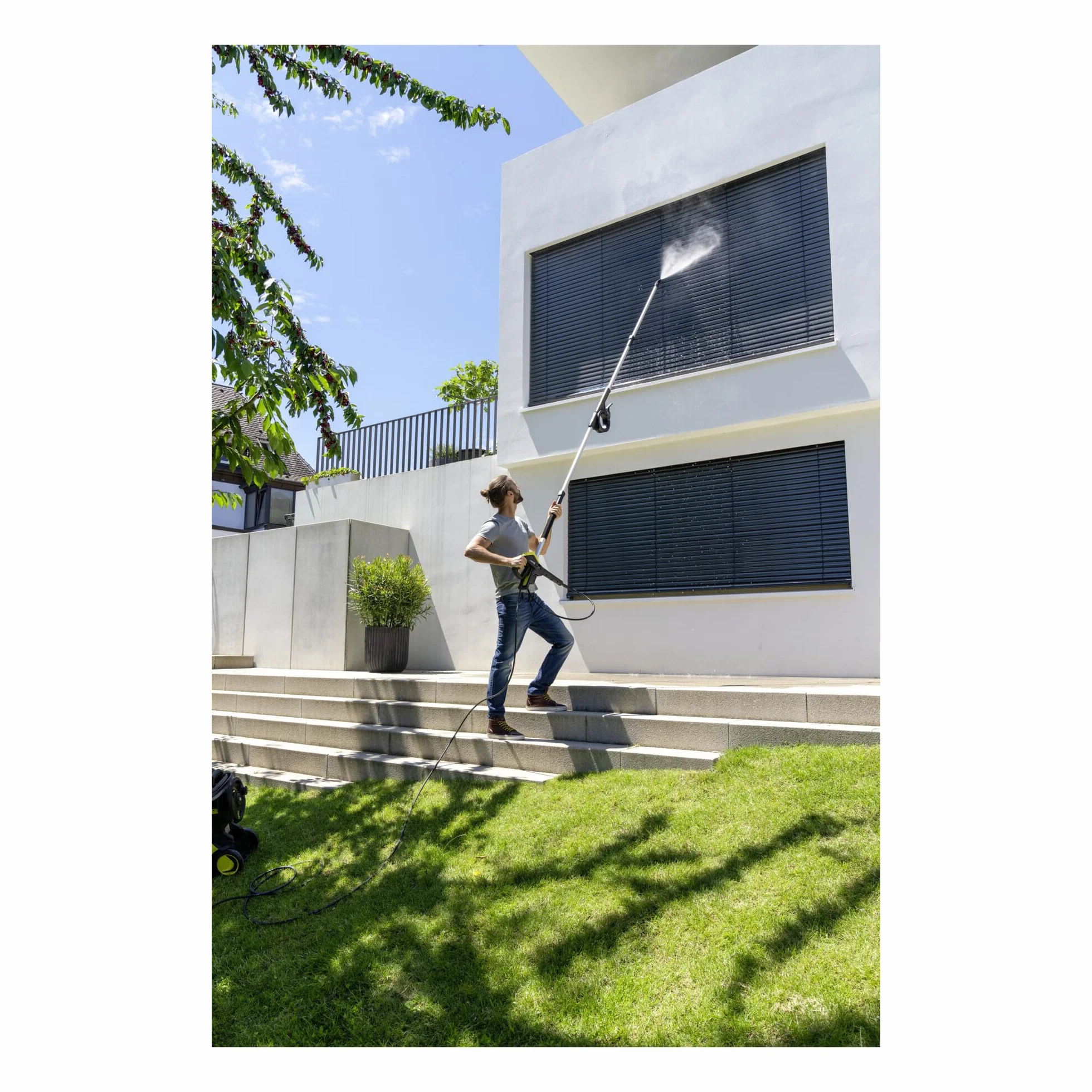 Kärcher Lanza telescópica TLA 4 (para limpiar superficies de hasta 5 metros de altura, compatible con todas las hidrolimpiadoras Kärcher K2 a K7), color negro/amarillo (‎2.644-190.0)